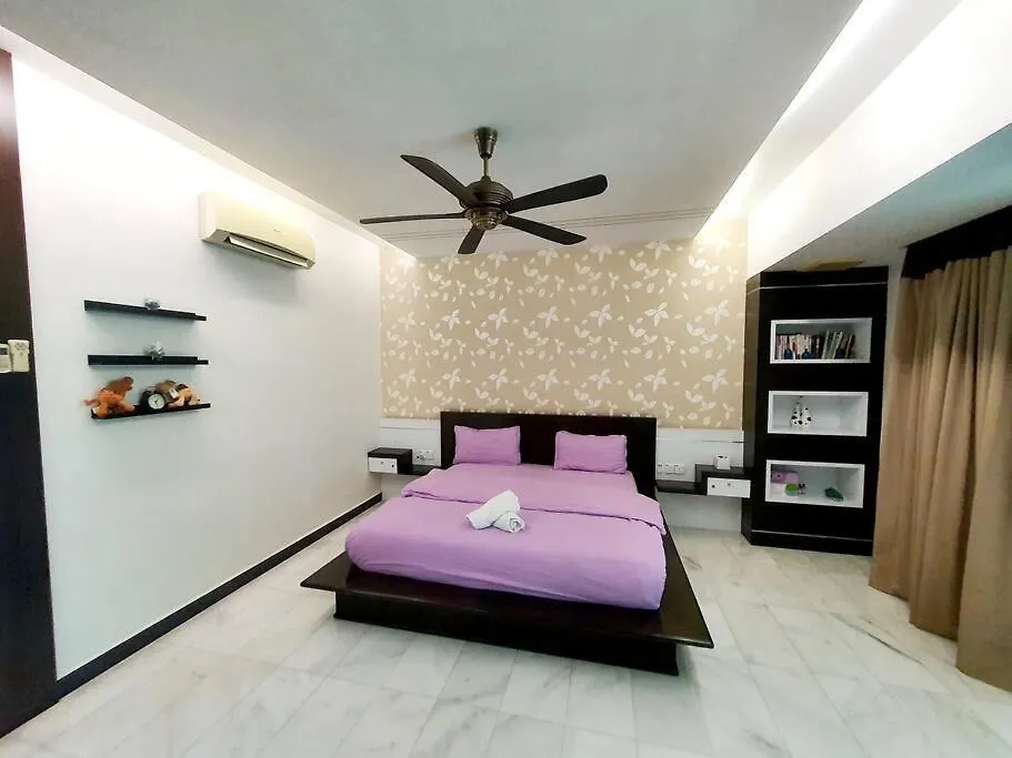 Ferienhaus Garden Cozy2Storey Home 4Room 10Pax@Near Almajusco Bukit Mertajam